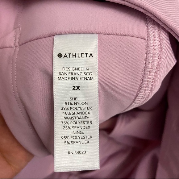 Athleta Womens Run with it textured 3.5” athletic shorts size 2X - Picture 12 of 12